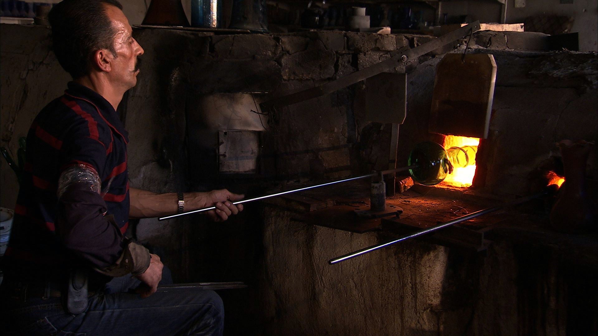 Hebron glass blowers for Bethlehem Baubles